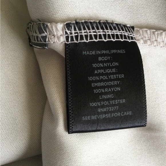 Simply Vera Vera Wang Sheer Mint Top with Floral Details, Size Medium - Picture 6 of 7